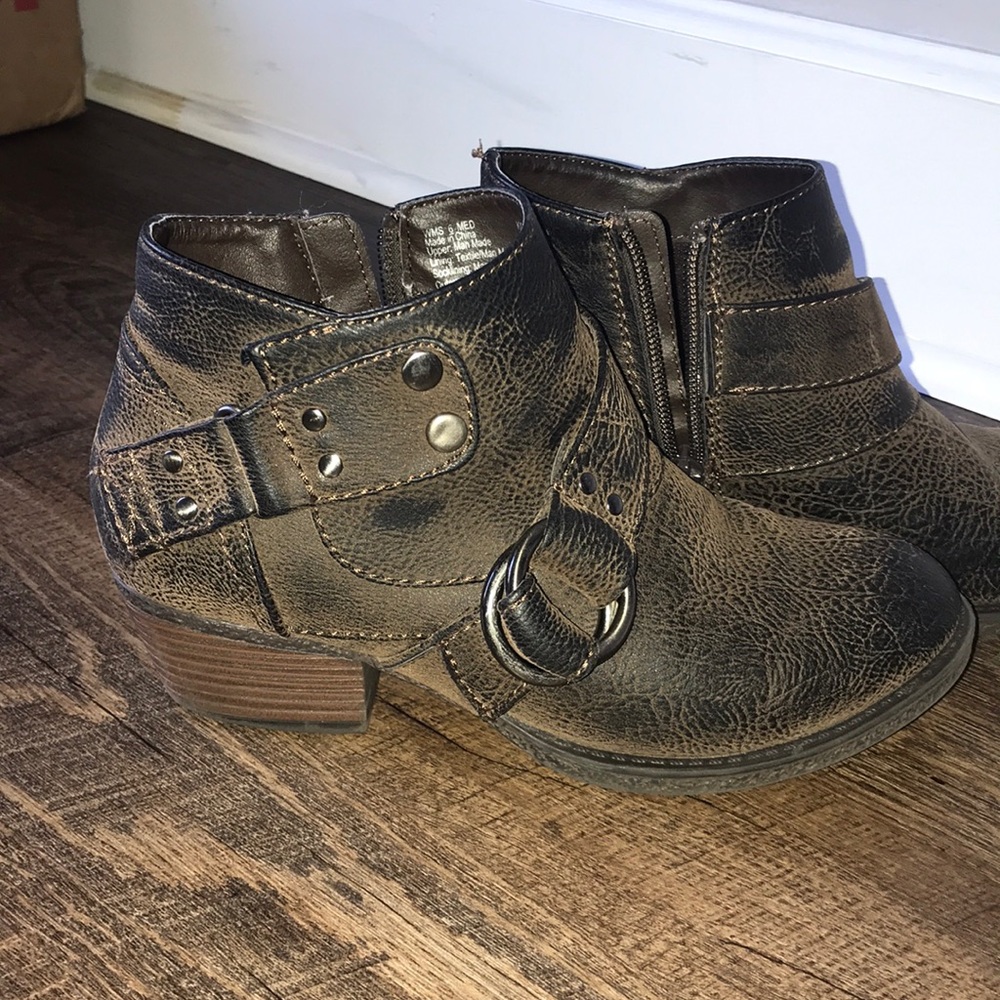 Memory foam Sonoma booties